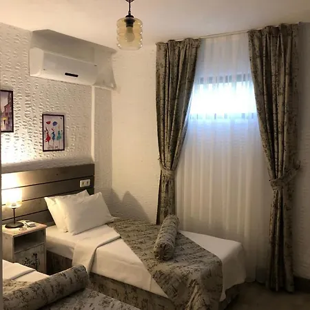 Bizim Ev Alacati Bed & Breakfast *