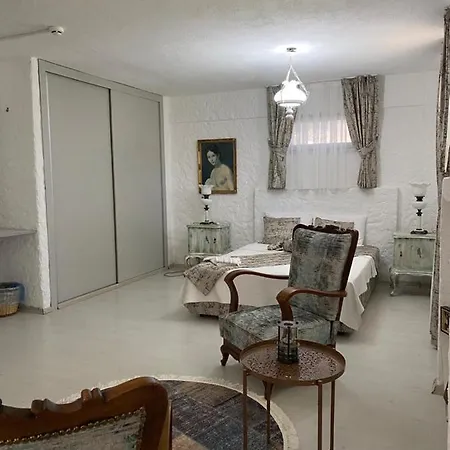 Bizim Ev Alacati Bed & Breakfast Izmir