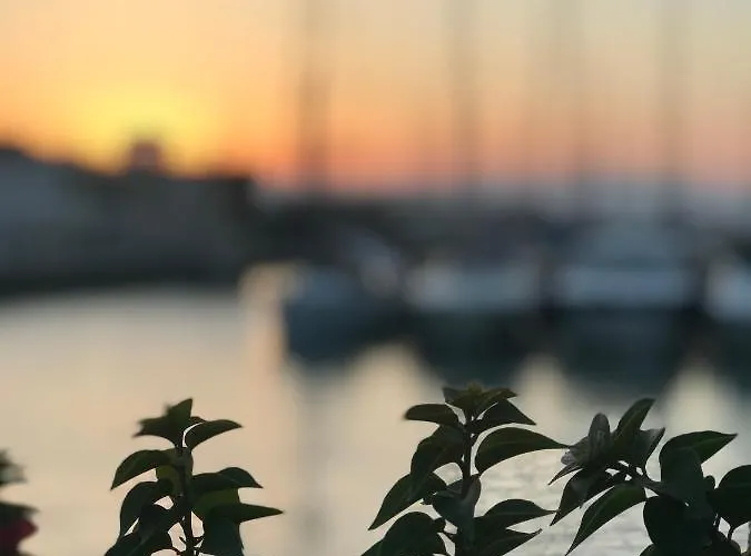 Bizim Ev Alacati Bed & Breakfast