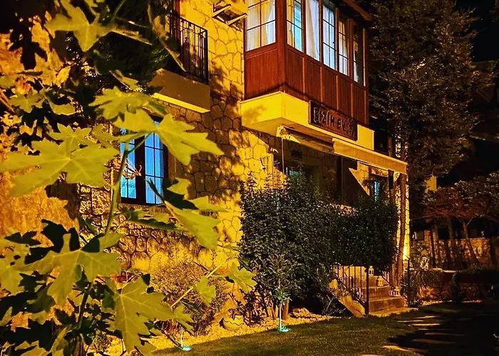 Bed & Breakfast Bizim Ev Alacati Smirne