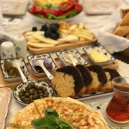 Oda ve Kahvaltı Bizim Ev Alaçatı