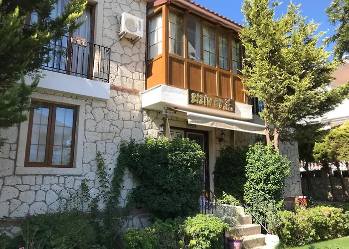 Bizim Ev Alacati Bed & Breakfast