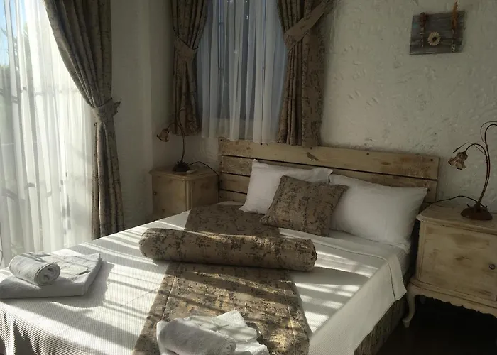 Bed & Breakfast Bizim Ev Alacati