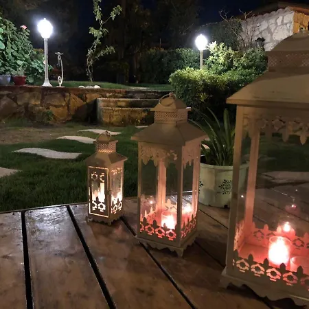 Bed and breakfast Bizim Ev Alacati